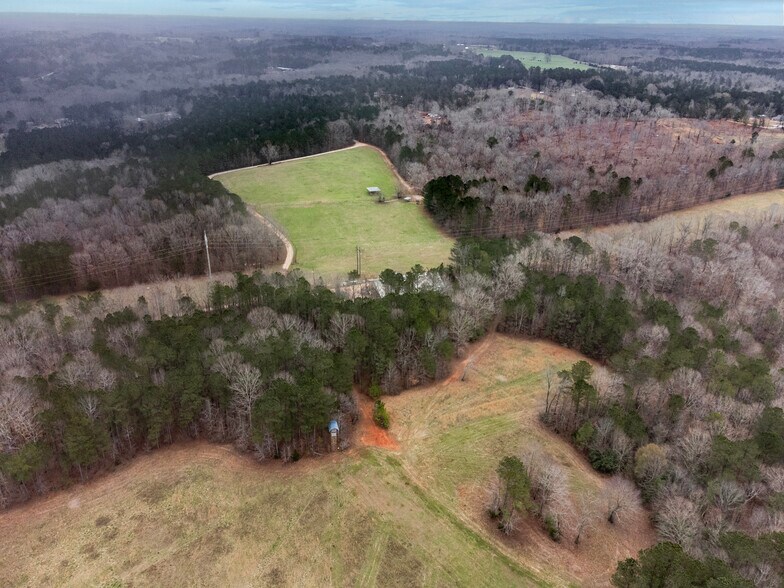 More Photos Of 734 Fincher Rd, Covington Flex For Sale