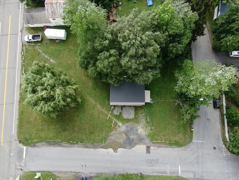 More Photos Of 3 Vine St, Greenwood Lake Warehouse For Lease