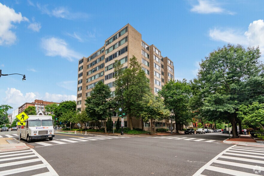 More Photos Of 1330 New Hampshire Ave NW, Washington Apartments For Lease