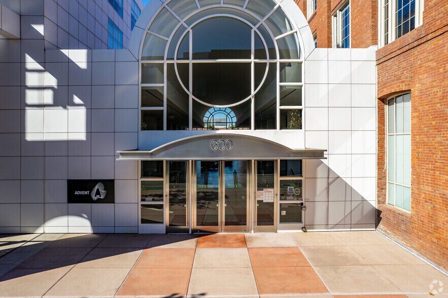 More Photos Of 600 Townsend St, San Francisco Office For Sale