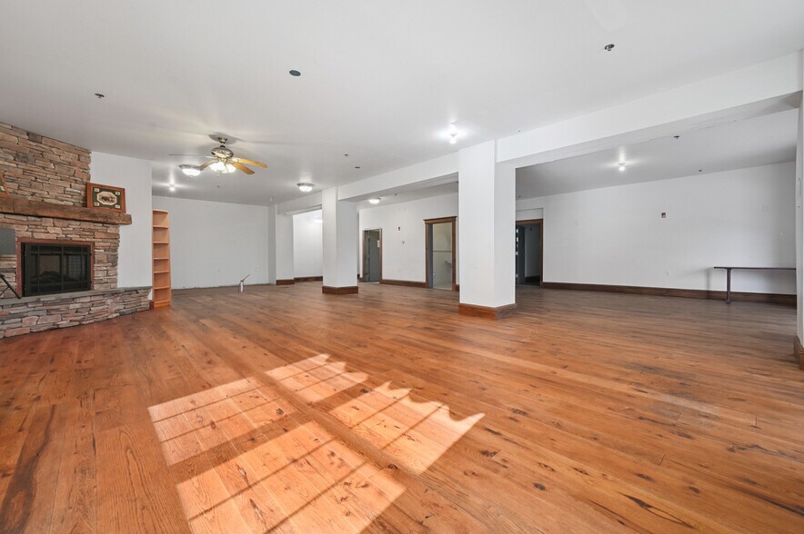 More Photos Of 56 Main St, Stamford Hotel For Sale