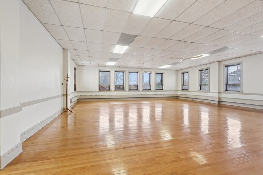 More Photos Of 2595 Yardville Hamilton Square Rd, Hamilton Office For Sale