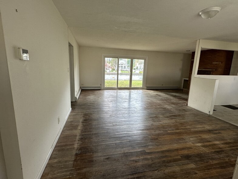 More Photos Of 208 E Island Dr, Eastlake Land For Sale