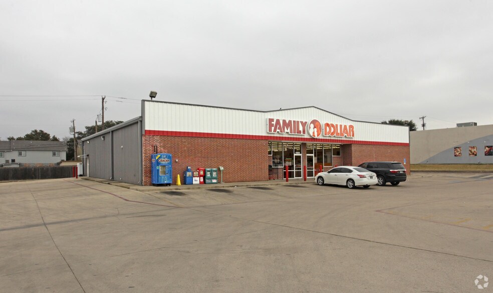 Primary Photo Of 1604 S Fort Hood St, Killeen Freestanding For Lease