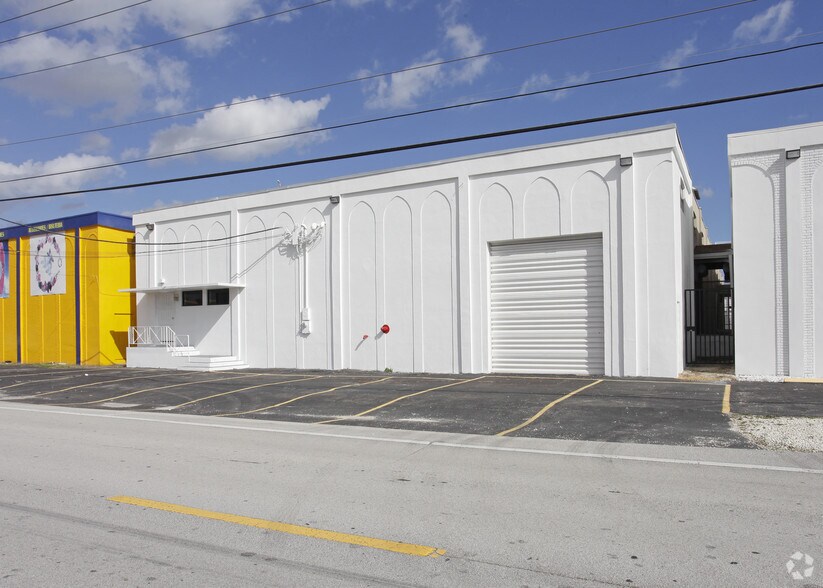 More Photos Of 7345 W 20th Ave, Hialeah Warehouse For Lease