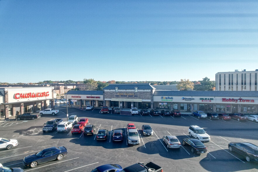 More Photos Of 4500 S Broadway Ave, Tyler Unknown For Lease