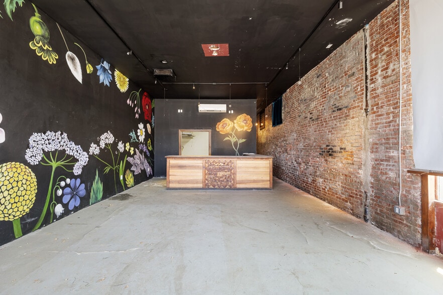 More Photos Of 4318-4330 Melrose Ave, Los Angeles Storefront For Lease