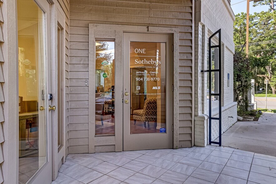 More Photos Of 5233 San Jose Blvd, Jacksonville Office Residential For Lease