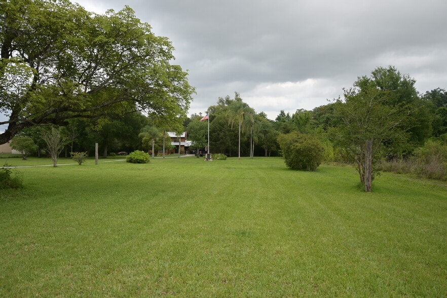 More Photos Of 2101 S Goldenrod Rd, Orlando Storefront For Sale