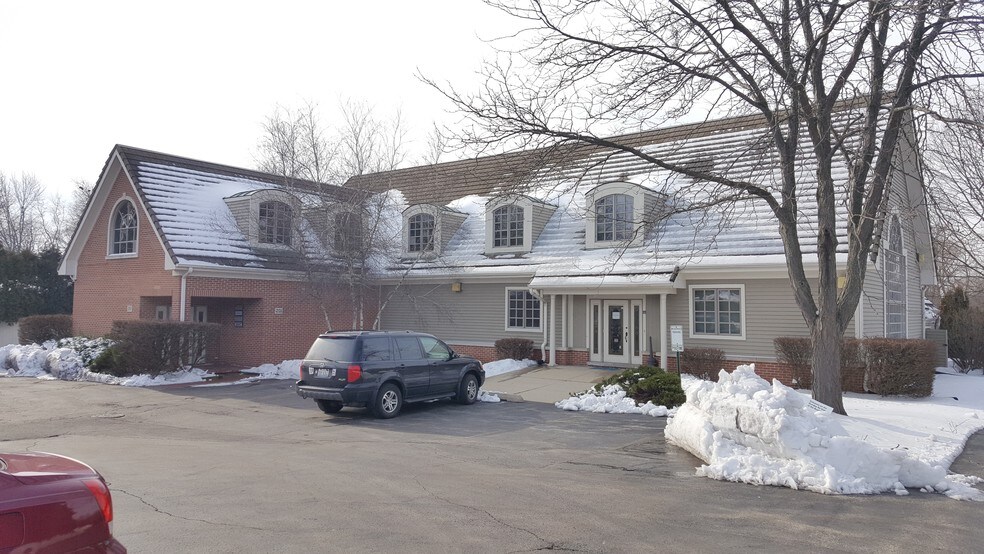 More Photos Of 201 E Dundee Rd, Palatine Office For Sale