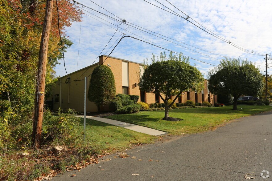 More Photos Of 95 Dermody St, Cranford Research And Development For Sale