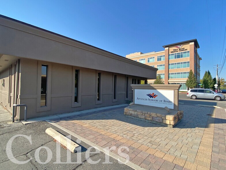 More Photos Of 404 E Elm St, Caldwell Medical For Sale