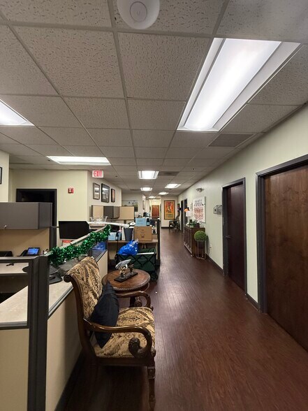 More Photos Of 221 NE Ivanhoe Blvd, Orlando Loft Creative Space For Lease