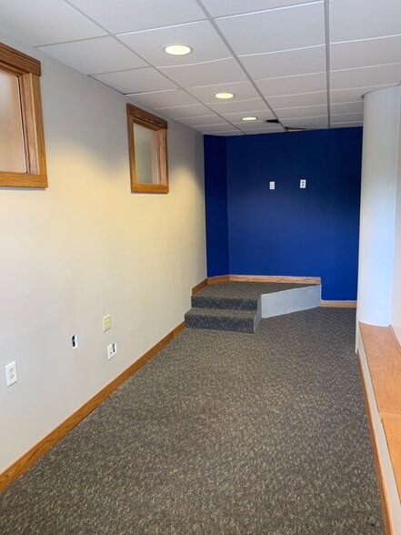 More Photos Of 5309-5325 S Lyndale Ave, Minneapolis Unknown For Lease