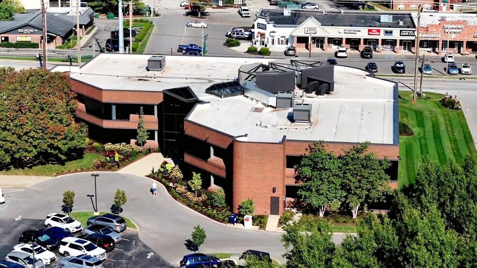 More Photos Of 4910 Brownsboro Rd, Louisville Office For Lease