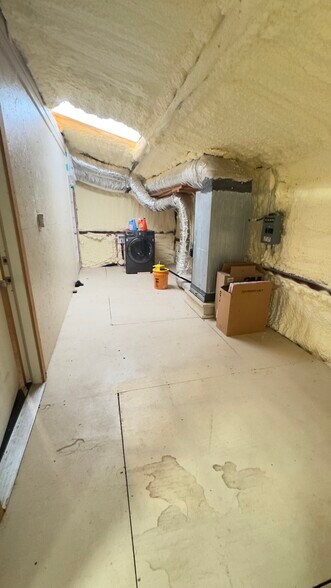 More Photos Of 327 County Road 4851, Newark Industrial For Lease