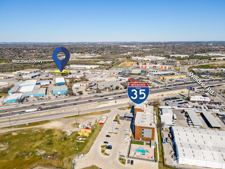 More Photos Of 5410-5422 Schertz Rd, San Antonio Light Manufacturing For Lease