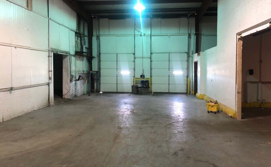 More Photos Of 1371 FM 1346, La Vernia Warehouse For Sale
