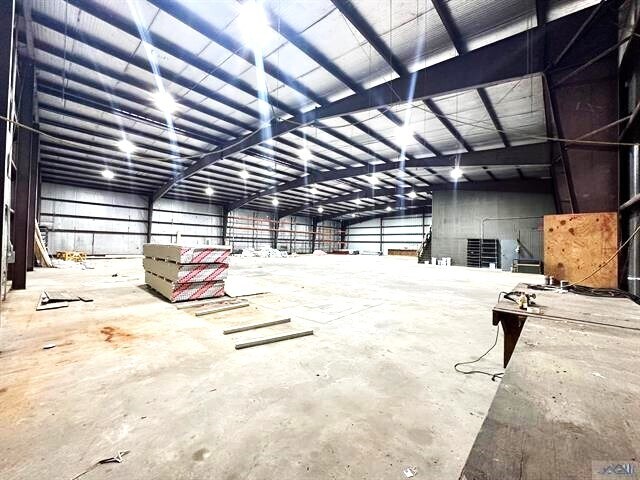 More Photos Of 2160 Grand Caillou Rd, Houma Distribution For Lease