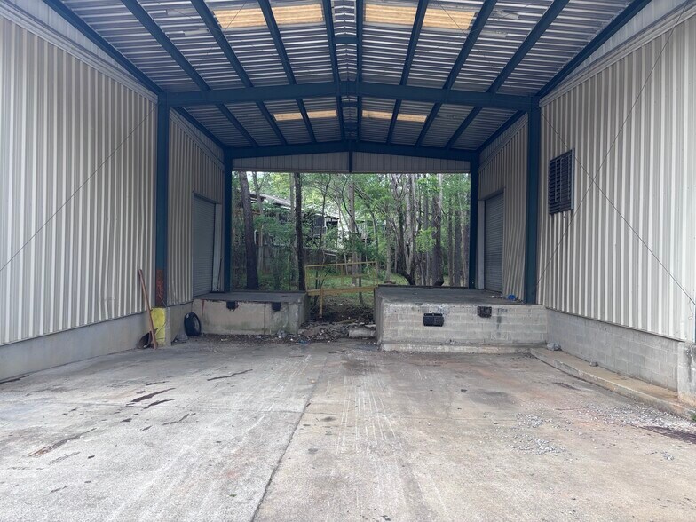 More Photos Of 1011 Yeager Pky, Pelham Warehouse For Lease