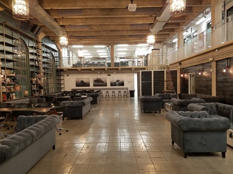 More Photos Of 833 S Spring St, Los Angeles Loft Creative Space For Lease