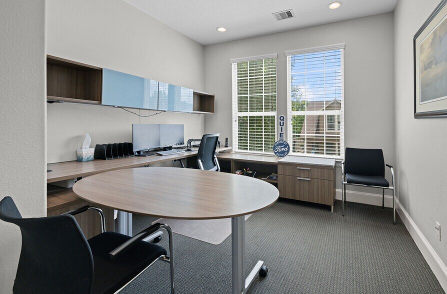 More Photos Of 25511 Budde Rd, The Woodlands Medical For Sale