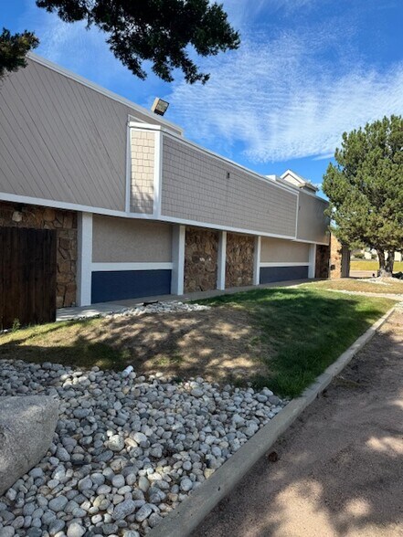 More Photos Of 4925 N Academy Blvd, Colorado Springs General Retail For Sale