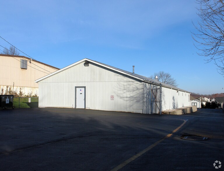 More Photos Of 772 Broad St, Wadsworth Industrial For Sale