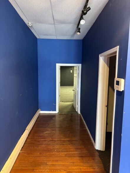 More Photos Of 2813 Bergenline Ave, Union City Storefront Retail Residential For Lease