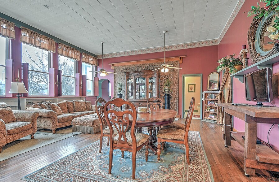 More Photos Of 19407 Bethel Rd, Abingdon Flex For Sale