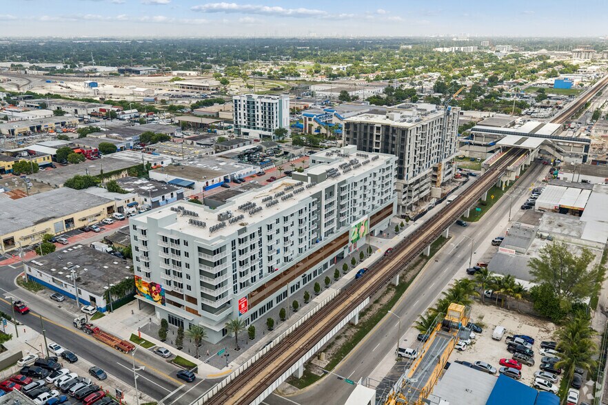 More Photos Of 1025 E 25th St, Hialeah Coworking Space