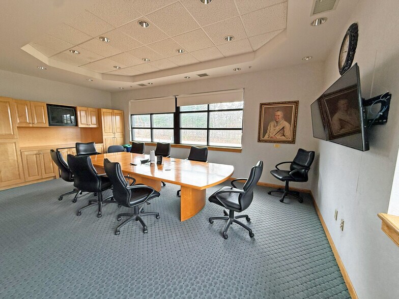 More Photos Of 19-27 Terrill Park Dr, Concord Warehouse For Sale