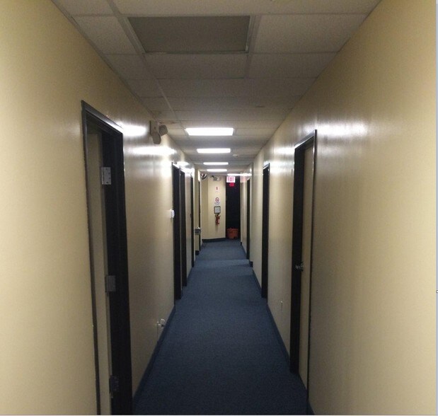 More Photos Of 2709-2715 Pontiac Lake Rd, Waterford Office For Sale