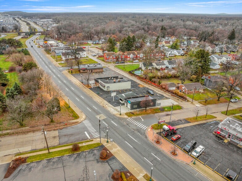 More Photos Of 35812 W Michigan Ave, Wayne Carwash For Lease
