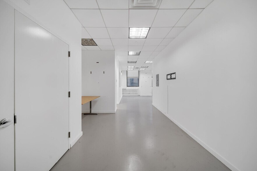 More Photos Of 535-547 W 45th St, New York Loft Creative Space For Lease