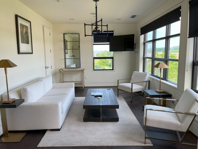 More Photos Of 2900 1st Ave S, Birmingham Office For Lease