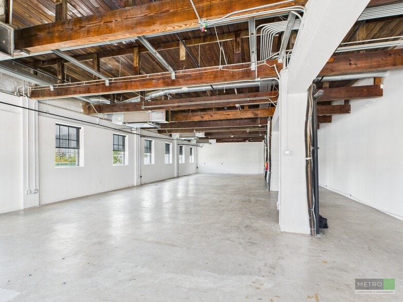 More Photos Of 2509 N Miami Ave, Miami Loft Creative Space For Lease