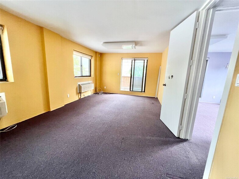 More Photos Of 4621 Little Neck Pky, Little Neck Office Residential For Sale