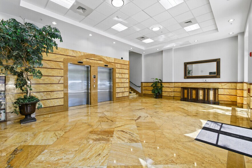 More Photos Of 1880 N Congress Ave, Boynton Beach Medical For Sale