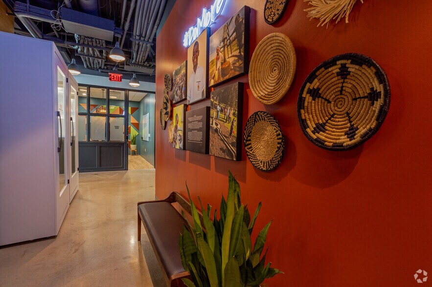 More Photos Of 7710 N FM 620 Rd, Austin Coworking Space