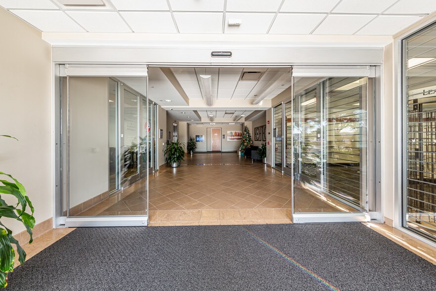 More Photos Of 13114 FM 1960 W, Houston Medical For Lease