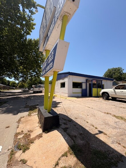More Photos Of 2221 S Central Ave, Oklahoma City Restaurant For Sale