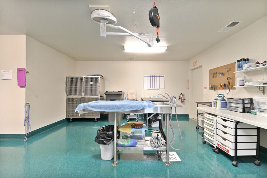 More Photos Of 382 CA-4, Murphys Office For Sale