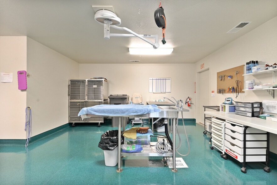 More Photos Of 382 CA-4, Murphys Office For Sale