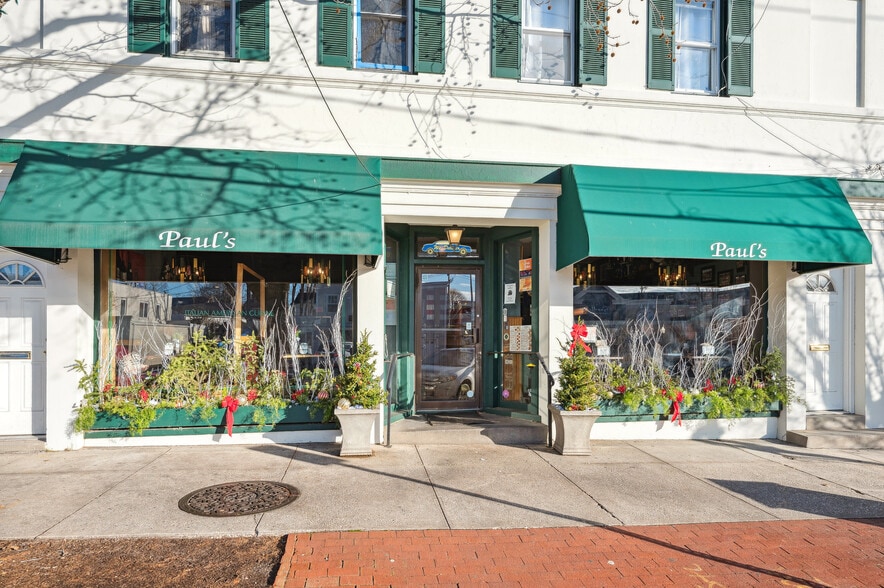 More Photos Of 21 Hill St, Southampton Restaurant For Lease