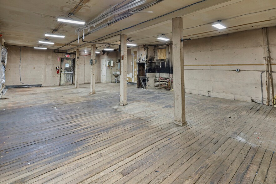 More Photos Of 28 Lawrence St, Spring Valley Industrial For Sale
