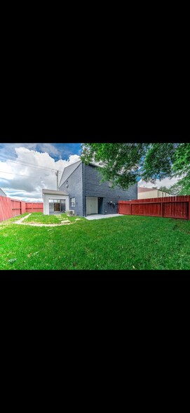 More Photos Of 4614 4614-4620 Orange St, Pearland Apartments For Sale
