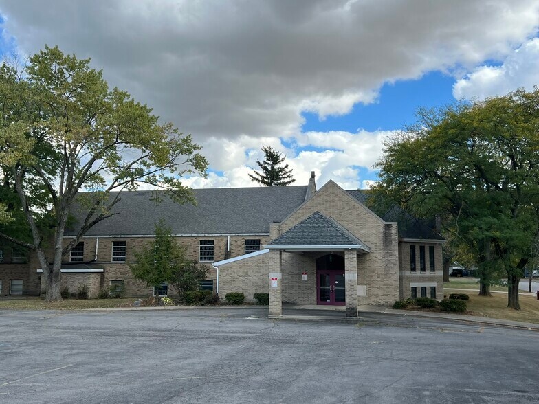 More Photos Of 1701 Capitol Ave, Fort Wayne Specialty For Sale