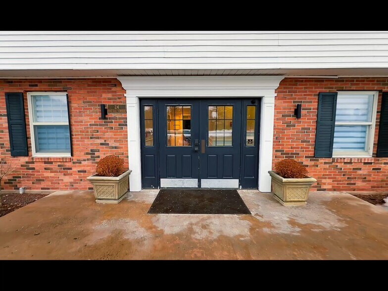 Primary Photo Of 24 Battle St, Somers Medical For Lease