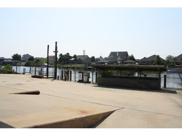 More Photos Of 4838 Pontchartrain Dr, Slidell Warehouse For Lease